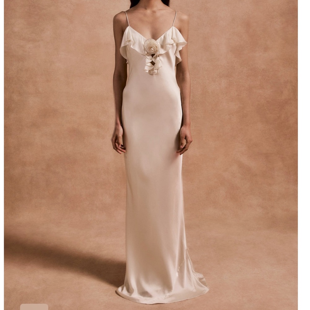 De La Vali ESPERANZA LONG DRESS IN IVORY SILK SATIN